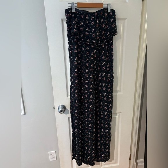 American Eagle NWT strapless black floral jumpsuit wide leg size small - Picture 2 of 13